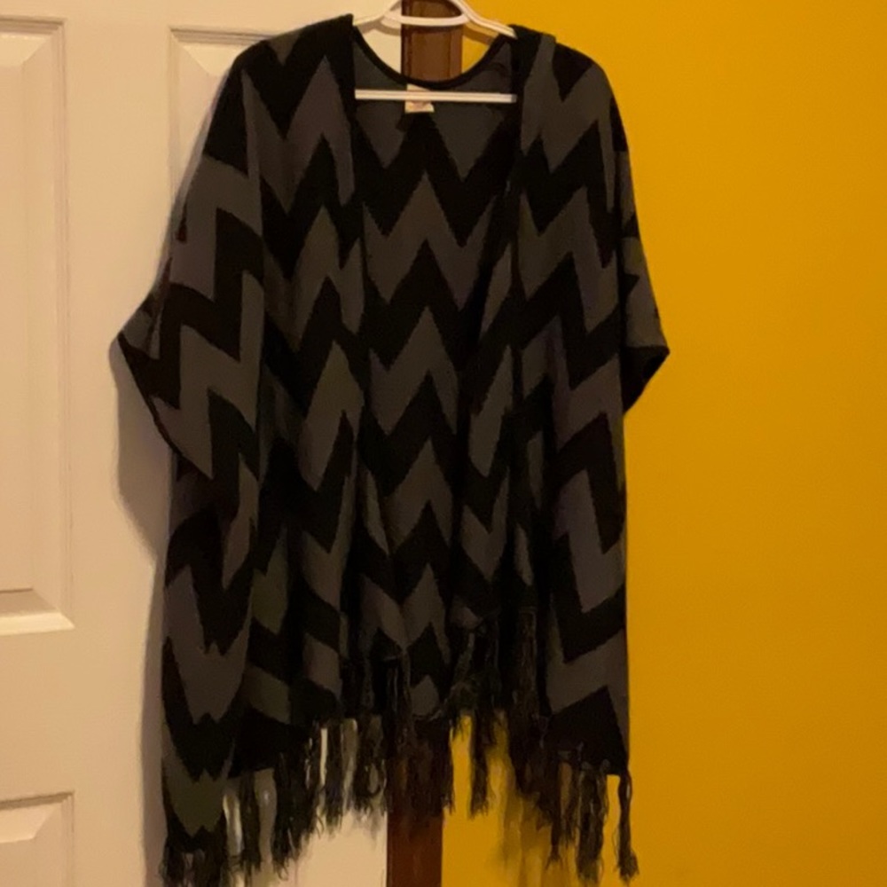 Shawl black n grey